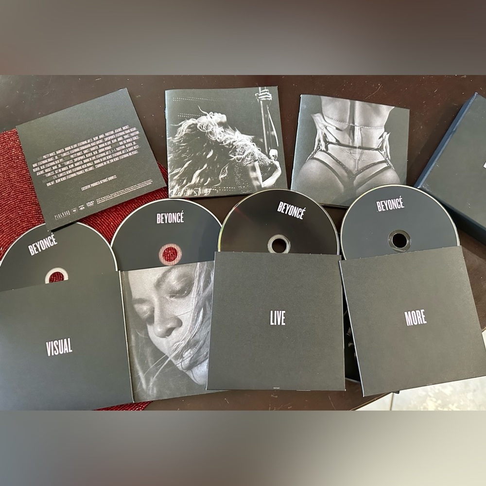 Music/DVD set Beyoncé